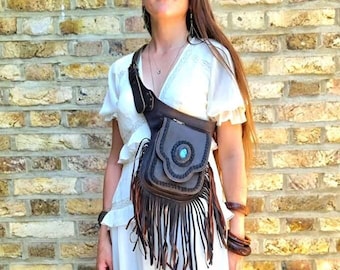 Hippie Leather Fanny Pack, Boho Bum Bag Fringe Stone, Vintage Western Purse, Festival Outfit Woman, Cowboy Hip Bag, Genuine Leather Belt