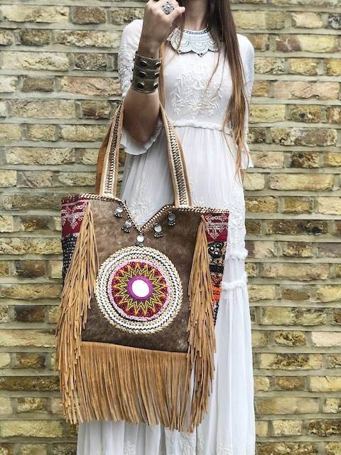 Emg6239 Vintage Boho Style Women Handwoven Cowhide Woven Bag