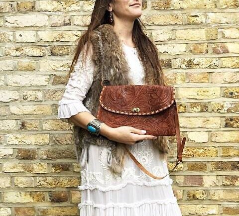 FLORAL LEAF Tooled LEATHER Bag, 70s Vintage Hippie Satchel, Flower Embossed Handbag Tan, 1970s Boho Purse Ethnic - Etsy FLORAL LEAF Tooled LEATHER Bag, 70s Vintage Hippie Satchel, Flower Embossed Handbag Tan, 1970s Boho Purse Ethnic - Etsy