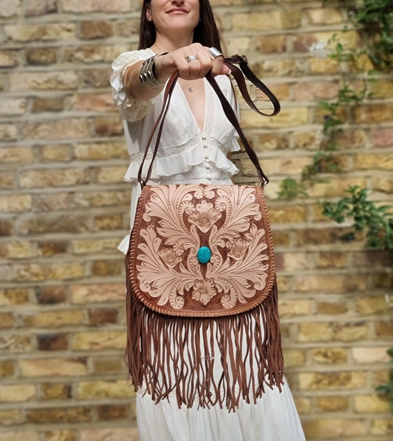 Western Genuine Leather Indian Head Cowgirl Crossbody Messenger Fringe  Purse Bag in 4 colors (Brown): Handbags: Amazon.com