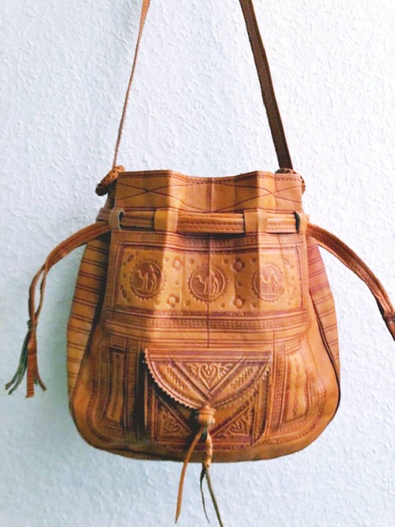 Large VINTAGE LEATHER BUCKET Bag, Moroccan Tribal… - image 7