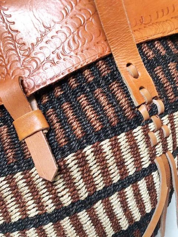 Large VINTAGE SISAL LEATHER Bag, 60s 70s Woven Bu… - image 8