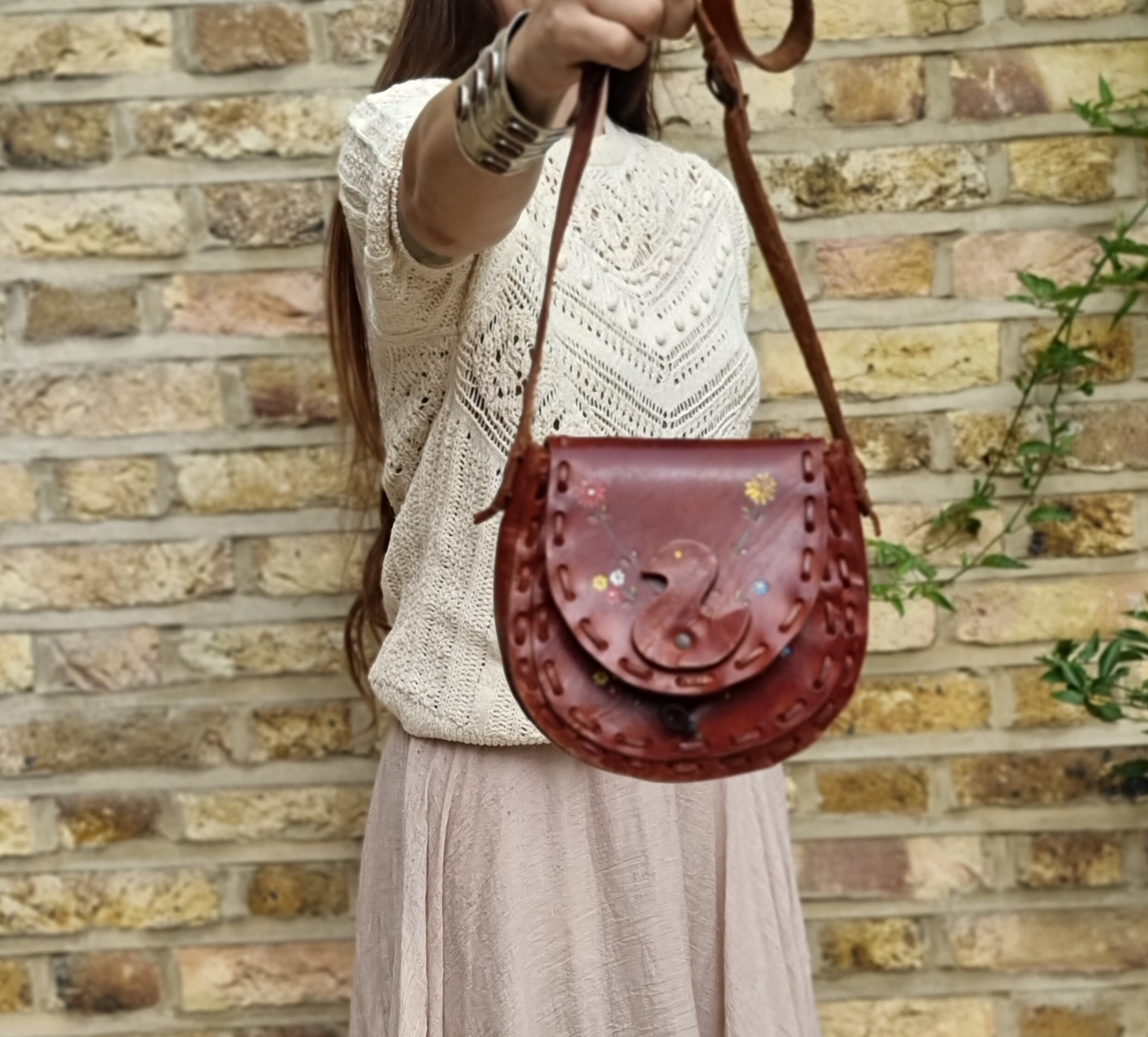 70s FLORAL TOOLED LEATHER Bag, Painted Flower Purse, Vintage Bohemian Leather Bag, Small Braided Purse Boho, 60s 80s Hippie Satchel - Etsy 70s FLORAL TOOLED LEATHER Bag, Painted Flower Purse, Vintage Bohemian Leather Bag, Small Braided Purse Boho, 60s 80s Hippie Satchel - Etsy