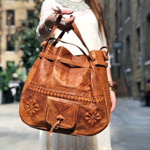 VERSATILE LEATHER BUCKET Bag in Vintage Style - Large Leather Tote Bag with Tooled Ethnic Moroccan Design - The Perfect Bohemian Summer Bag