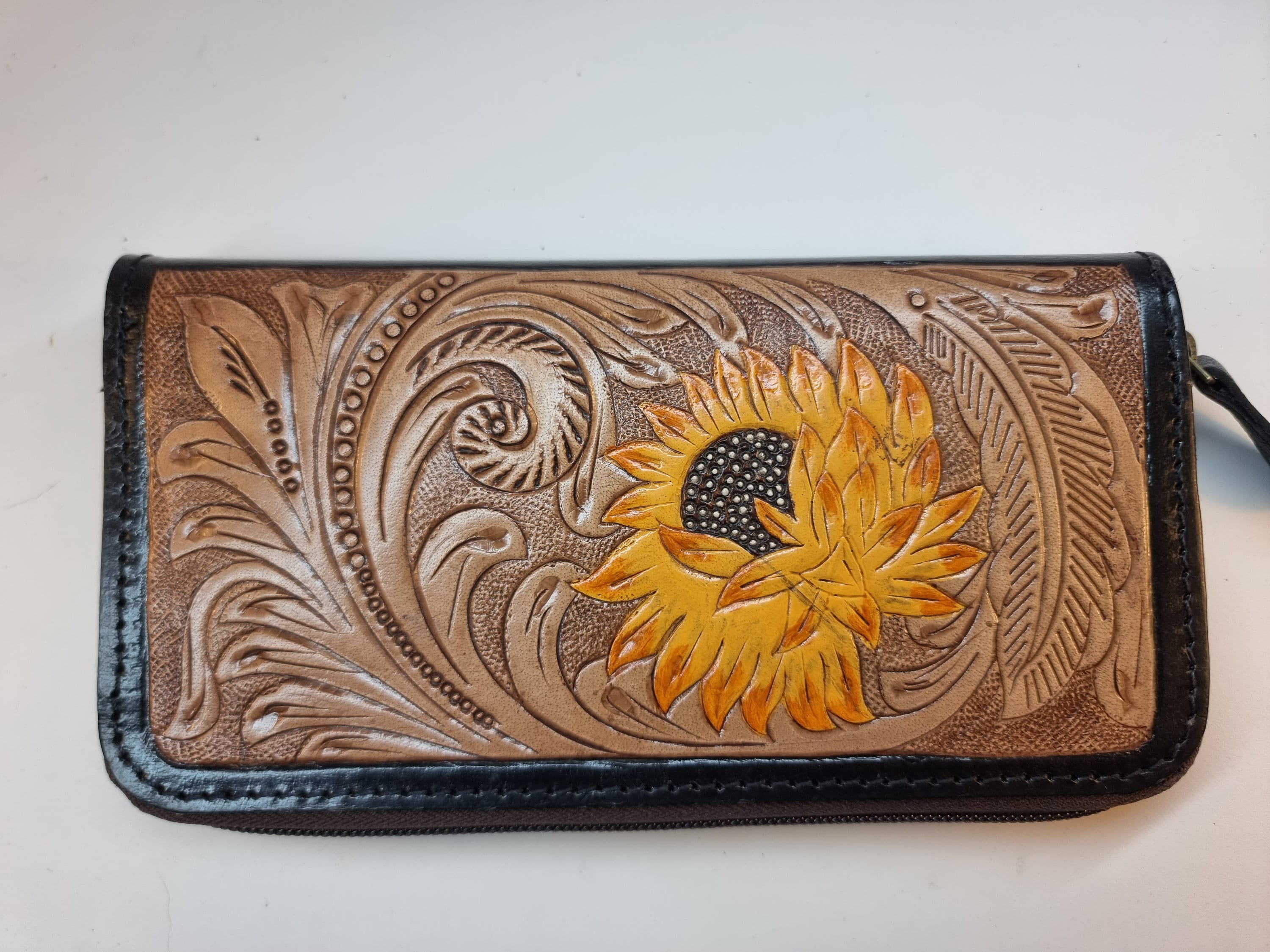 Slim Sunflower Leather Wallet for Women Long Bifold Wallet in