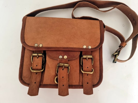 Komal's passion leather messenger bag discount