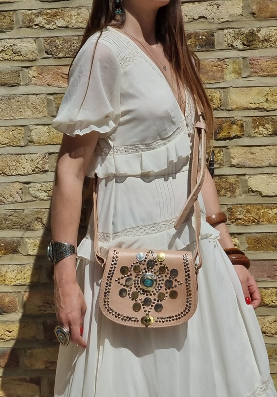 Tassel WESTERN LEATHER PURSE Stone, Boho Fringe Bag, Tooled Flower Saddle  Bag