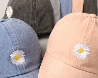 Daisy Embroidered Cap, Cotton Baseball Cap, Trucker Hat, Cotton Hat, Personalized Baseball Hat, Daisy Baseball Cap, Snap Back