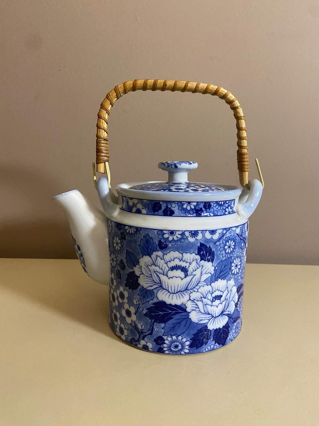 Vintage 70s Japanese Blue and White Chinoiserie Floral With Cherry
