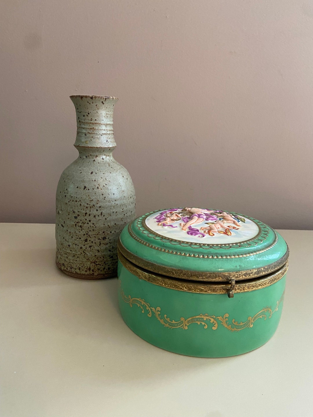 Vintage Victorian Bright Green Hinged Lidded Round Powder Porcelain ...