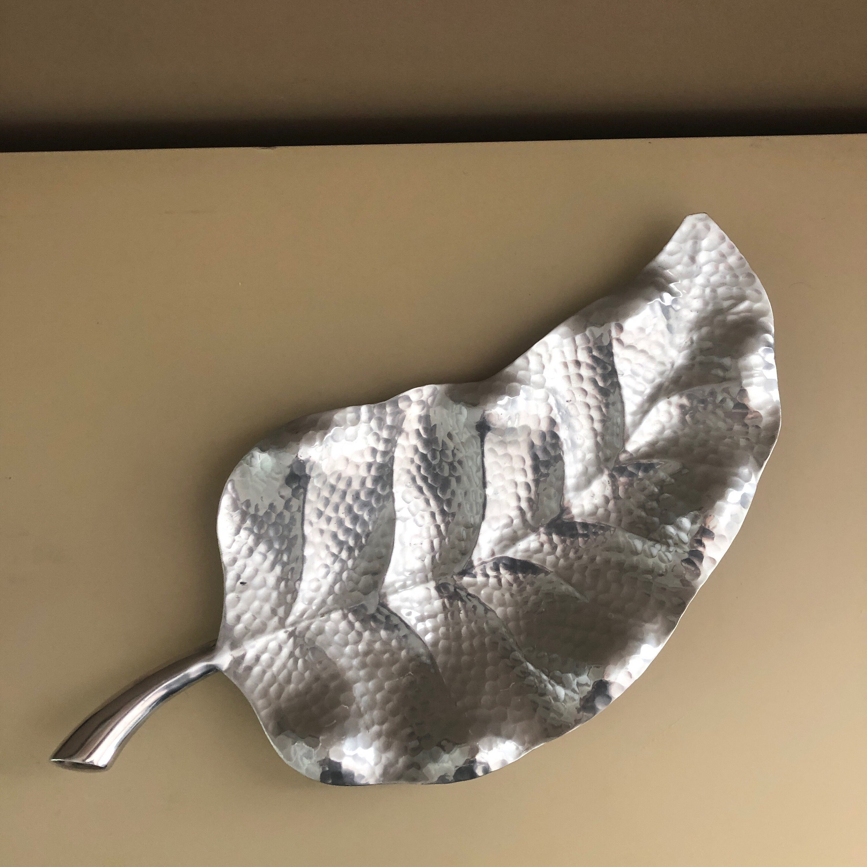 Vintage Large Aluminum LeafShaped Decorative Serving Tray 18 Etsy