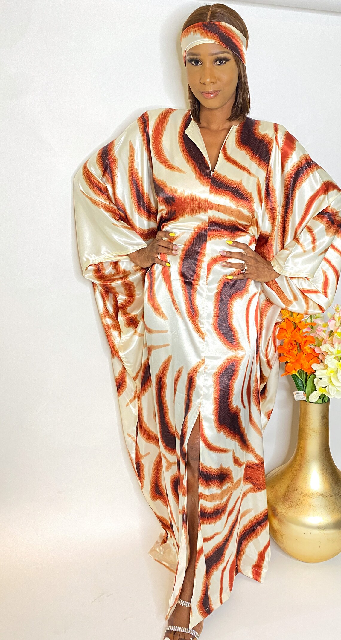 Women's Knit Caftan Dress with Abaya Embroidery and Waist Tie