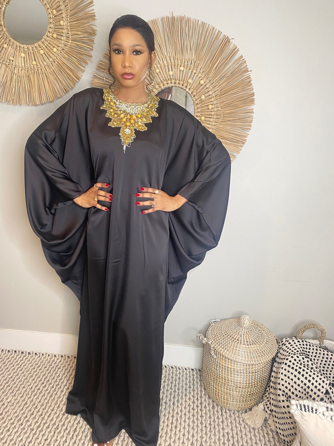 Essential Abaya - Kaftan Fit - Black Velvet
