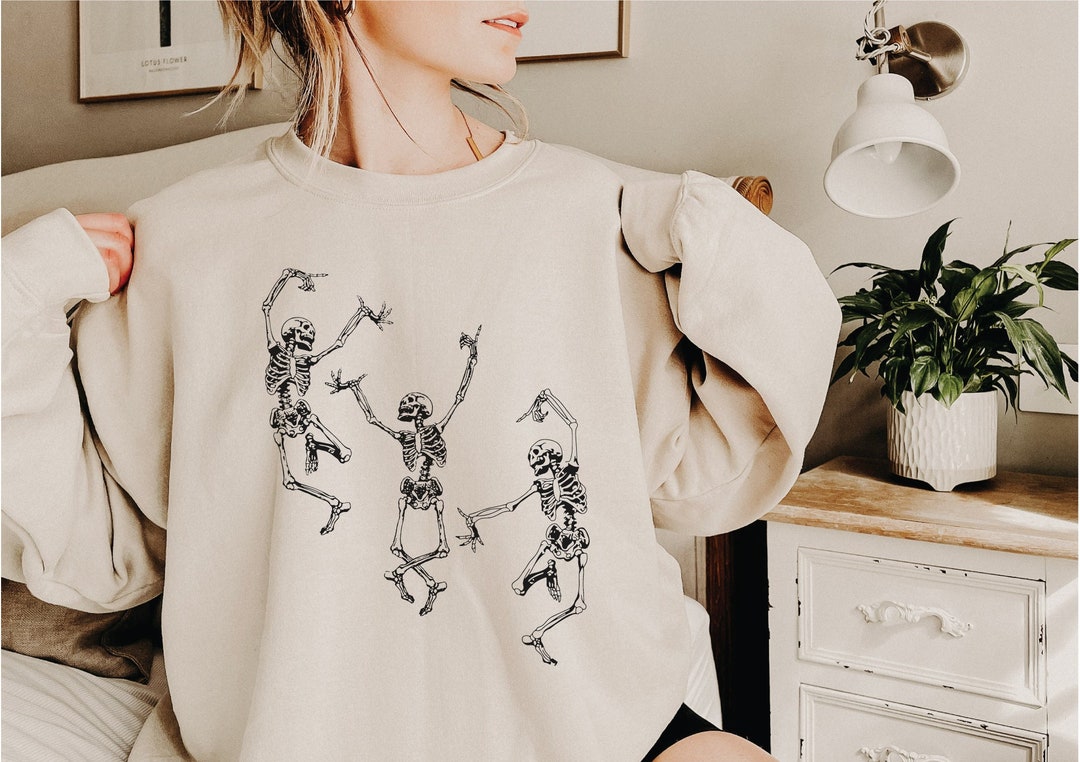 Spooky Skeleton Graphic Sweatshirt