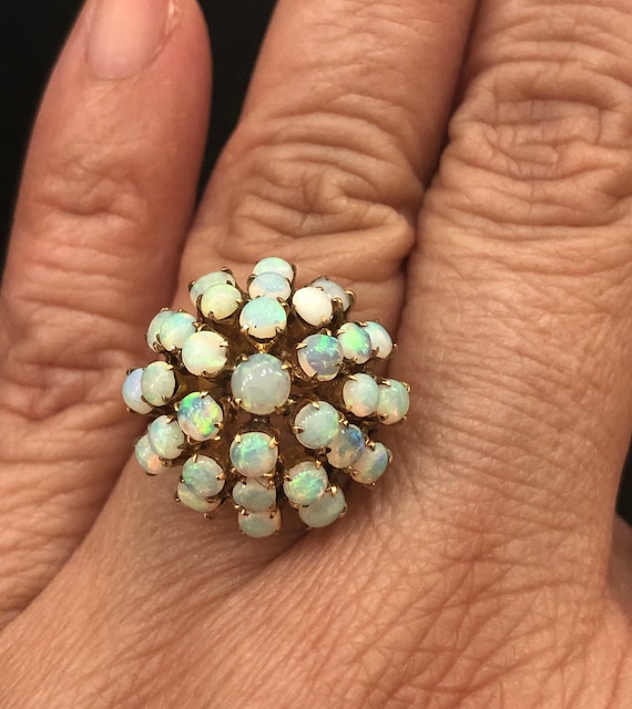 Vintage 14K gold Australian Opal dome ring