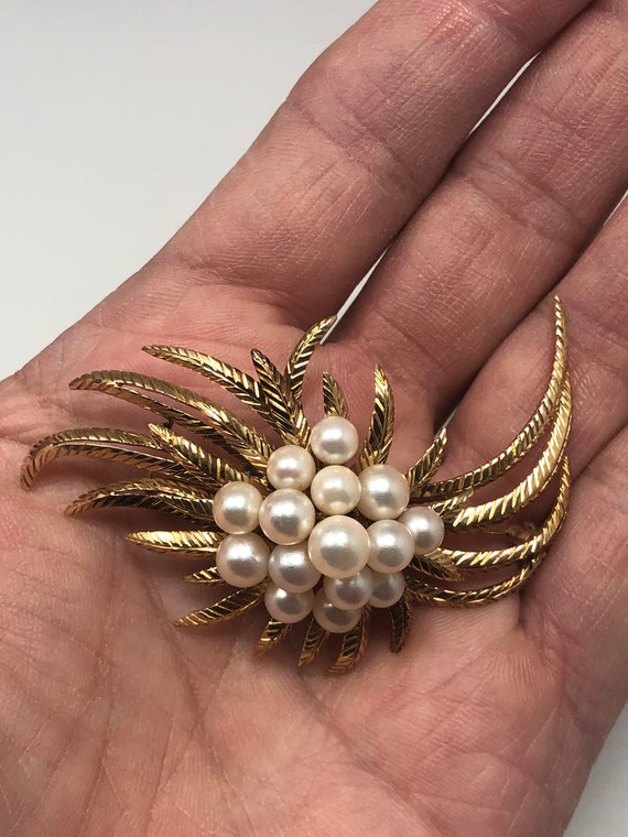 Vintage 14K gold pearl earrings and brooch suite - image 2