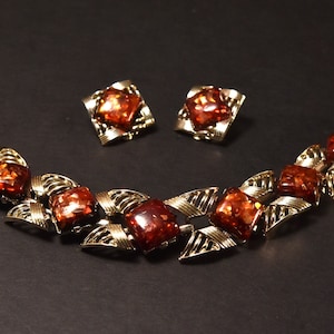 Coro Lucite Thermoset Confetti Gold-tone Bracelet and Earrings Set