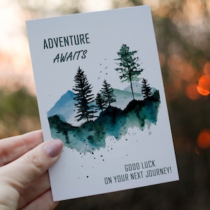 tarjeta de mudanza, tarjeta de acuarela, La aventura espera la tarjeta de felicitación - Buena suerte en su tarjeta de viaje, bosque de acuarela,
