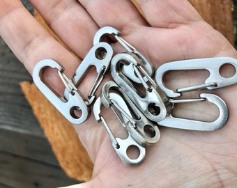 Dimension 9 MF-G-Aaron Mini Novelty Flask with Carabiner Clip Silver Dimension 9 MF-G-Aaron Mini Novelty Flask with Carabiner Clip Silver