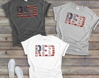 RED, Remember Everyone Deployed Tshirt II Dad Mom Gift, Grunge Flag, I wear RED on Friday for those deployed, Unisex