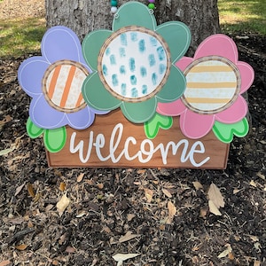 Floral Welcome Door Hanger: 3D Farmhouse Porch Decor