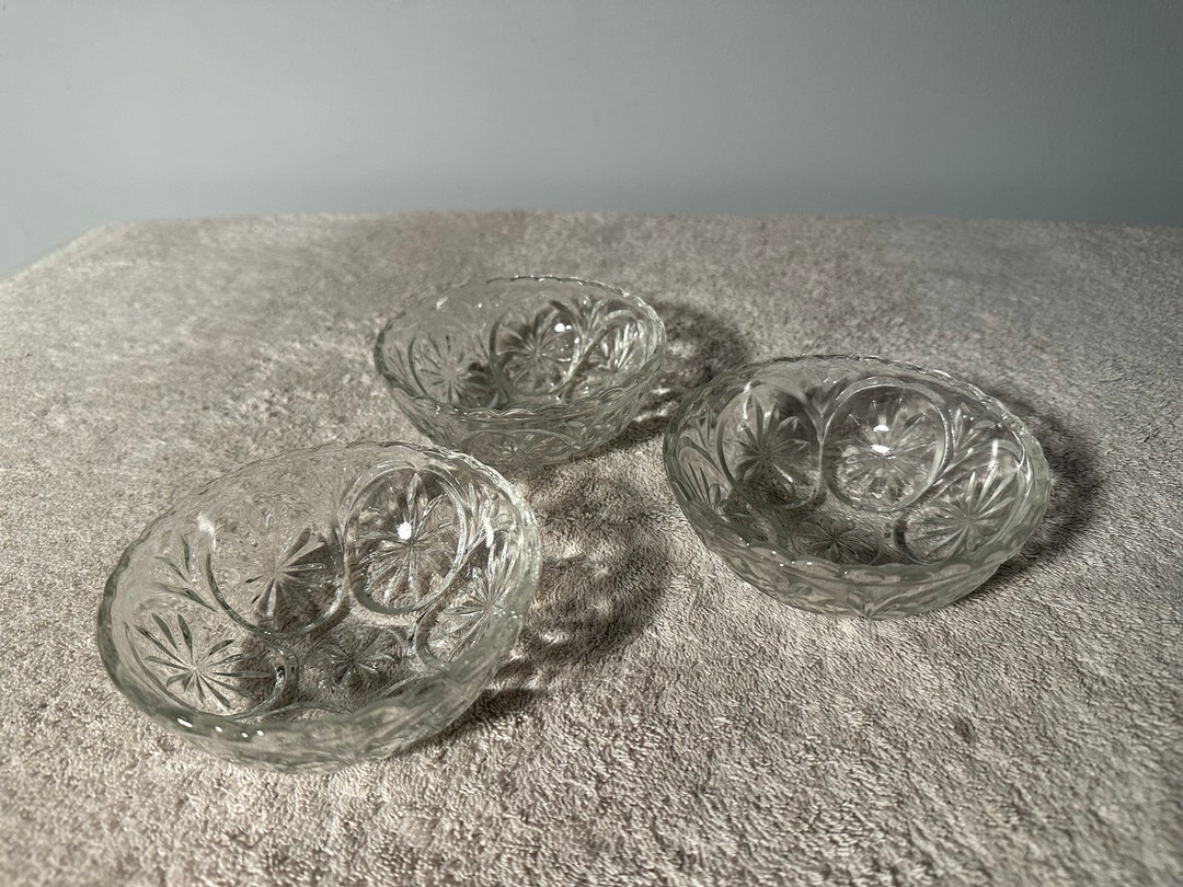 Vintage Anchor Hocking Clear Pressed Glass Dessert Serving Bowl / Candy