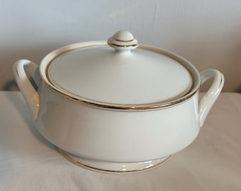 Vintage 1985 Made In Japan Sheffield Regency Gold Fine Porcelain Vegetable Dish Bowl with Lid Office, Home, and Kitchen Serving Decor