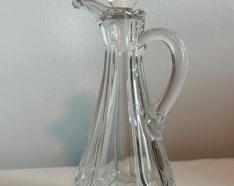 Vintage Heisey Medium Flat Panel olive oil and vinegar Cruet with Stopper 7 OZ Clear Pressed Glassware Office Home and Kitchen Glassware dec