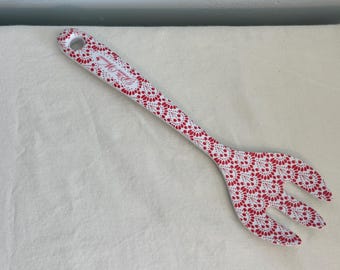 Vintage The Pioneer Woman Red and White Floral Melamine Large Salad Mixing Fork Office Home Kitchen Cookware Dinnerware Serving Decor