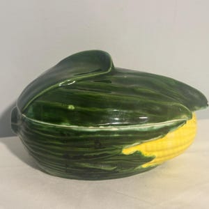 Antique 1950s Americana handmade folk art Shawnee Pottery Corn King Small Casserole Dish with Lid Home and Kitchen Serving Cooking Decor