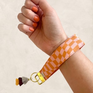 Checkered Keychain Wristlets | Cute Wrist Lanyard | Retro Keychain | Linen Keychain | Gifts for her