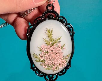 Black and Pink Cameo