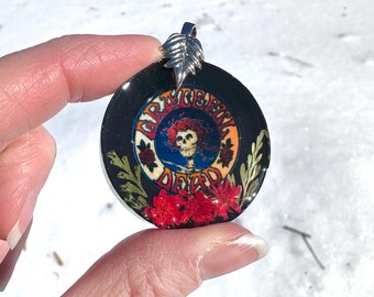 Totenkopf und Rosen Anhänger!