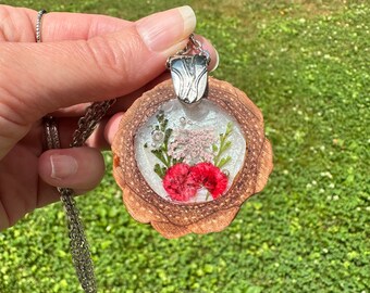 Różowa mini szyszka