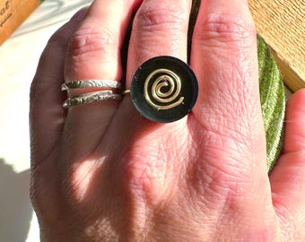 Black and Gold Spiral Ring!