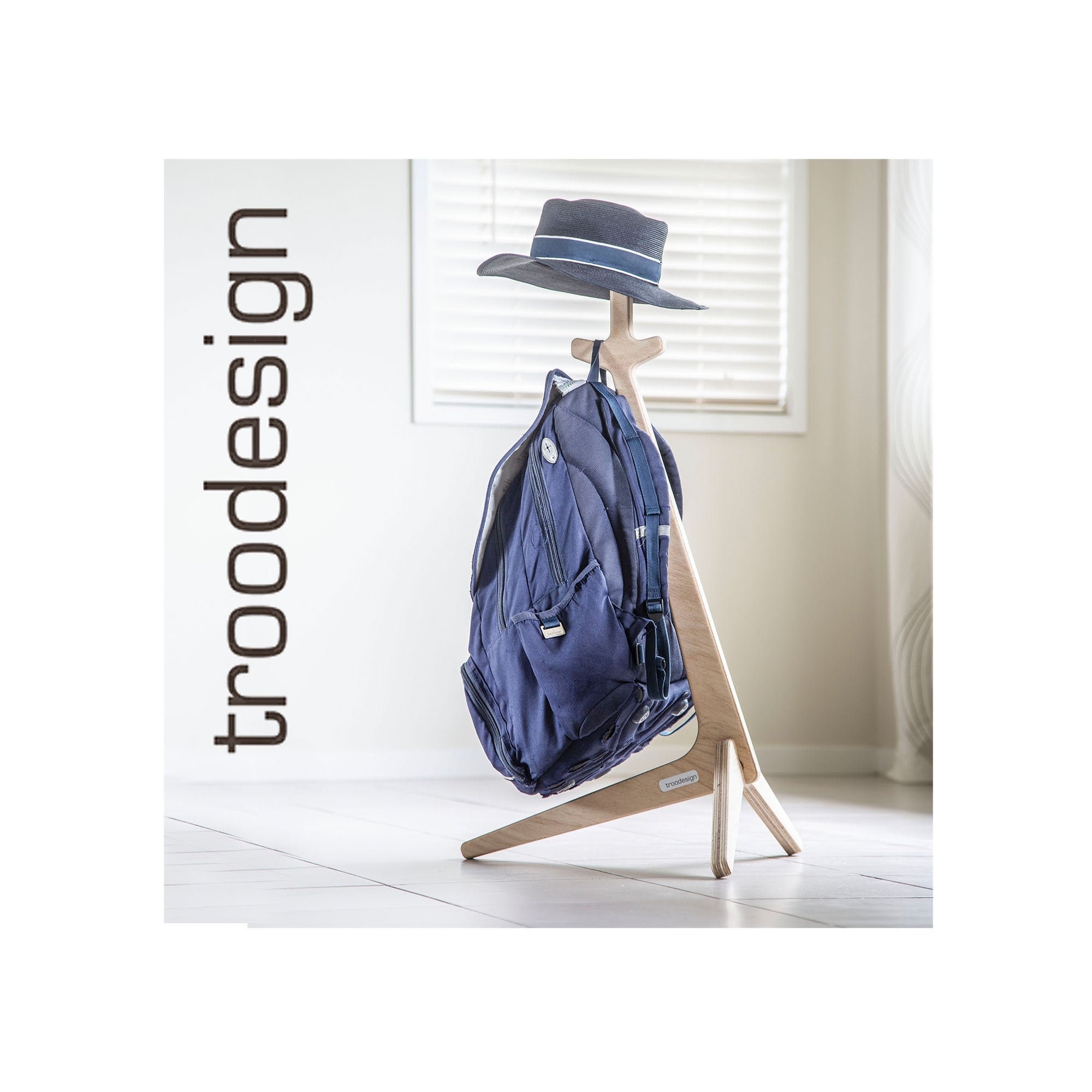 hat and bag stand