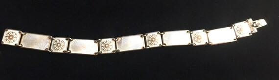 David Andersen, White Flower Bracelet