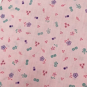 pink cotton fabric, vintage floral fabric, pink cotton woven fabric, small print cotton fabric, vintage floral fabric, small pink, pink 008