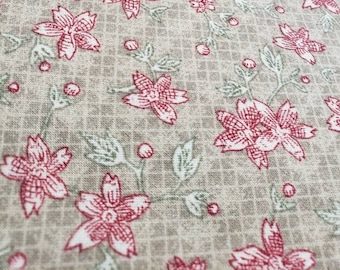 pink rose floral fabric, cotton floral fabric, vintage floral fabric, pink floral fabric, pink flower fabric, neutral quilting fabric, 008
