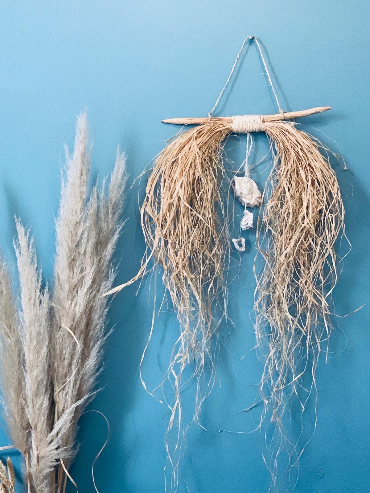 Décoration Murale en Raphia, Bois Flotté et Coquillage