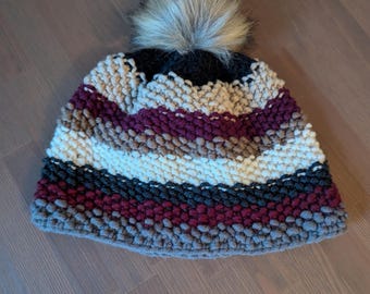 Kuschelige Wintermütze mit Kunstfell-Bommel, Unikat