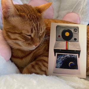 Idealnie niedoskonała, księżyc, aparat i rysunek ręczny Polaroid, pocztówka z obrazem, artystyczna pocztówka, wyjątkowa karta, najlepszy prezent
