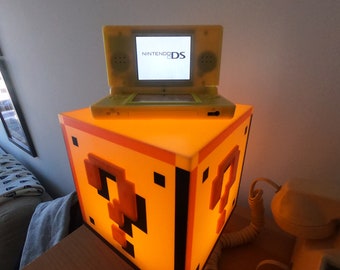 Nintendo DS Lite - Pokemon Jaune avec Chargeur