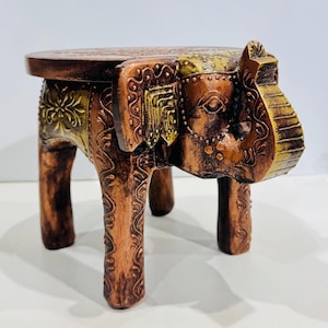 Holz Elefant Tisch Indisches Kunsthandwerk Brauner Hocker Kleiner Couchtisch Geprägte Arbeit Wohnkultur Sammlerstück Indische Kunst