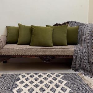Premium Quality Velvet Green Cushion Cover, Luxury  Pillow Cover, 18 X 18 Inch Size , Extra Soft Velvet Cushion Covers