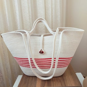 Handmade straw woman shoulder bag, cotton rope beach bag.