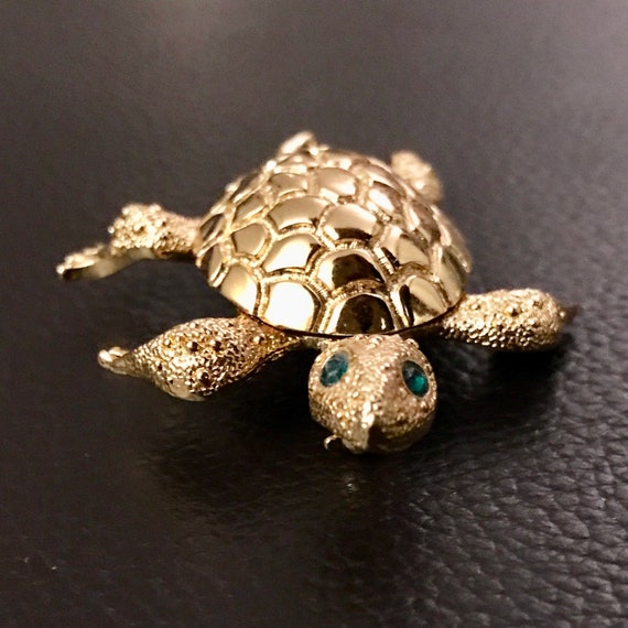 2 Vintage Sea Turtle Brooches Pins MONET Gold Ton… - image 5