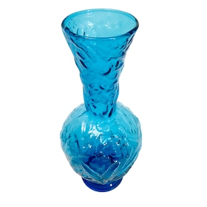 Wazon szklany Vintage MCM Empoli Blue z wytłoczonymi kwiatami, 8,5&quot; rozszerzona żarówka