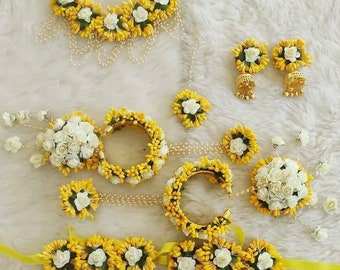 Flower Haldi Bridal Jewelry Set Mehandi Baby Shower Women Wedding Designer Yellow Mehendi Floral Ceremony Fabric Jewellery Tikka Party Maang