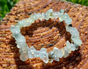 Prehnite Gem Chip Bracelet